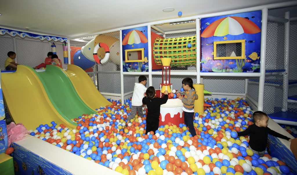 Khu vui chơi trẻ em tại Serena Resort Kim Bôi